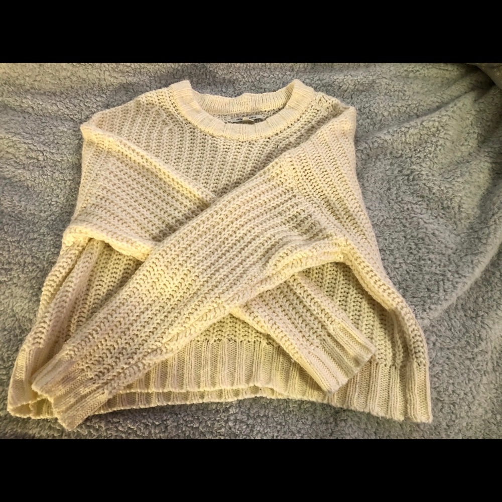 American Eagle Sweater